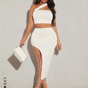 SHEIN SXY One Shoulder Crop Top & Split Thigh Skirt